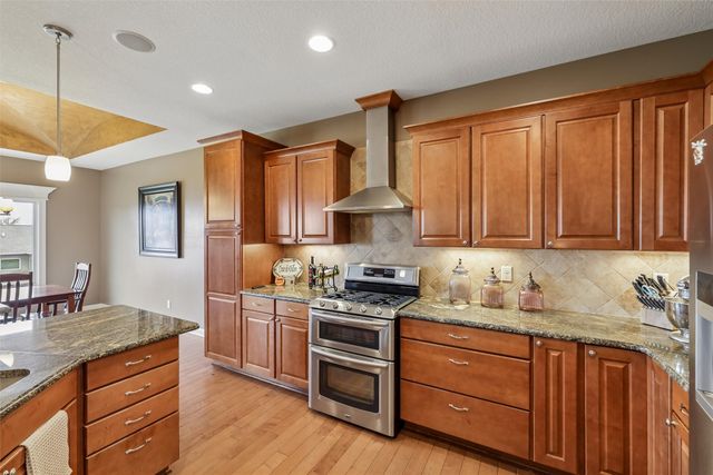 15203 Brookview Drive, Urbandale, IA 50323