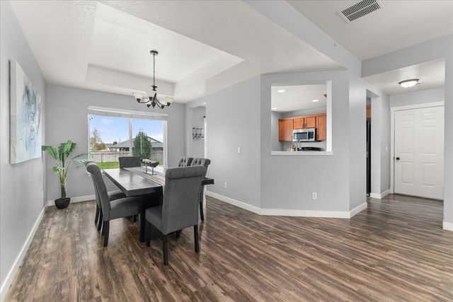 9726 W January Dr, Cheney, WA 99004