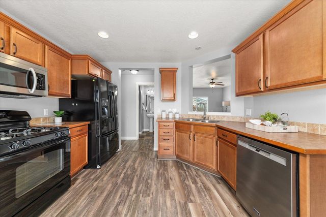 9726 W January Dr, Cheney, WA 99004