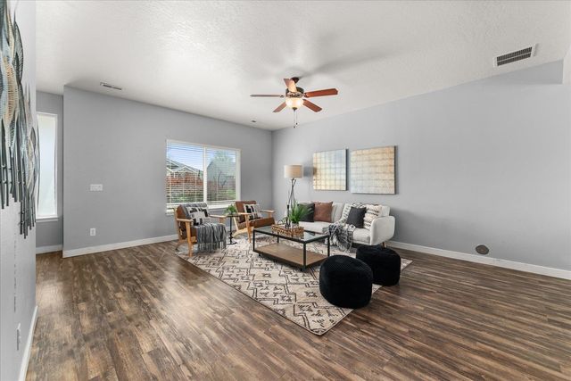 9726 W January Dr, Cheney, WA 99004