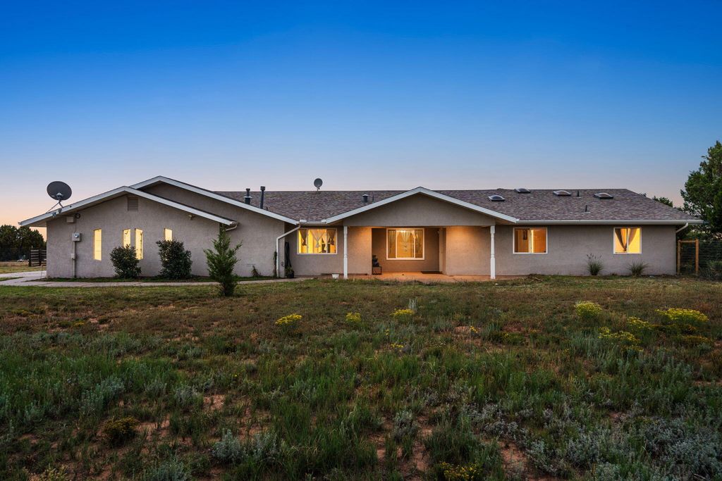 3 HIDEAWAY Lane, Edgewood, NM 87015