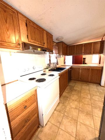 1344 Honeysuckle Drive, Mansfield, TX 76063
