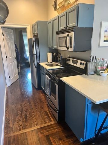 15 Beale St. 3, Boston, MA 02124