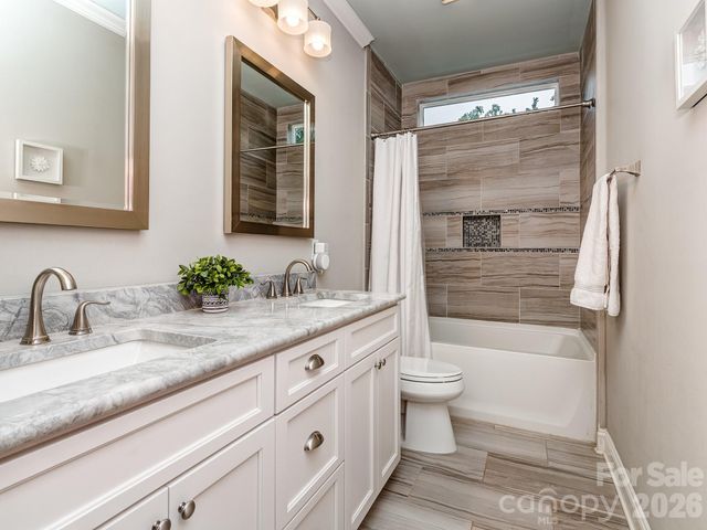 1911 Truman Road, Charlotte, NC 28205