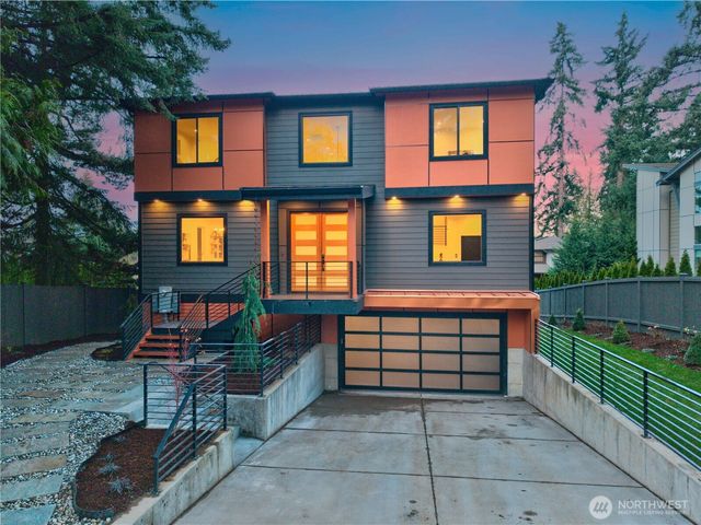 12226 NE 70th Street, Kirkland, WA 98033