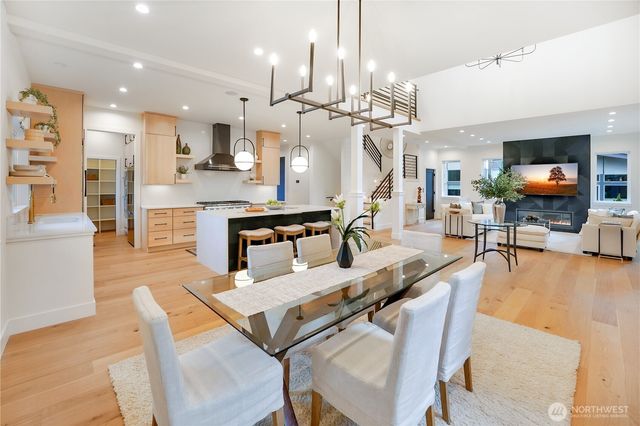 12226 NE 70th Street, Kirkland, WA 98033