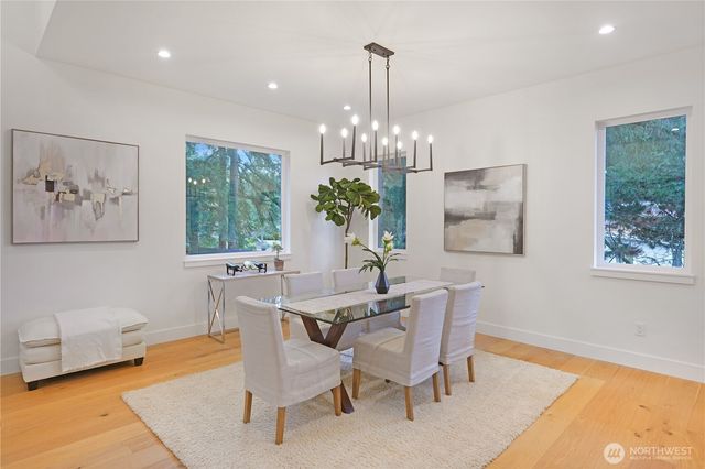 12226 NE 70th Street, Kirkland, WA 98033