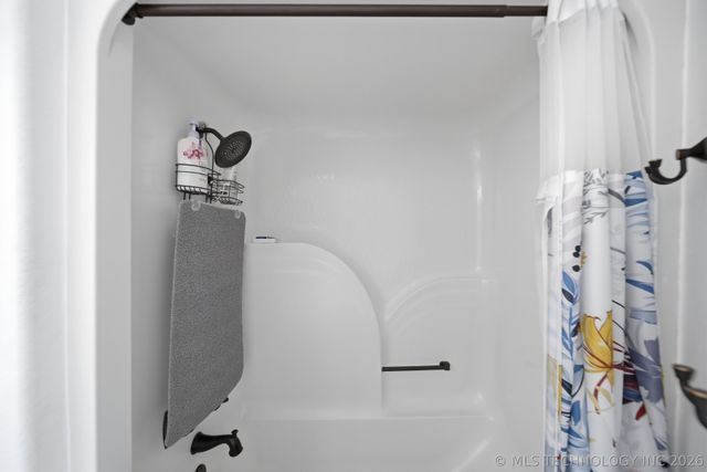 29945 S River Ridge Drive, Catoosa, OK 74015
