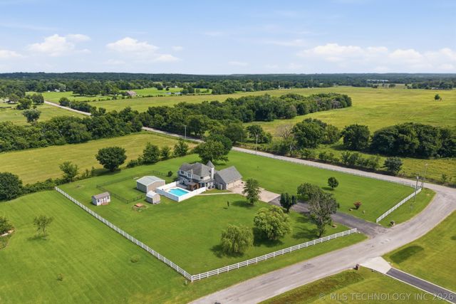 29945 S River Ridge Drive, Catoosa, OK 74015