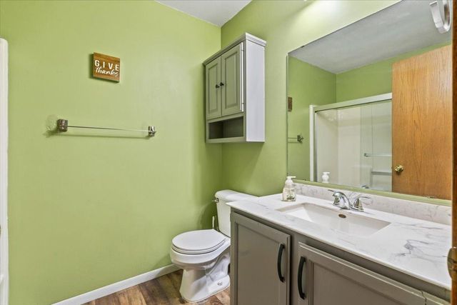 7194 Upper 17th Street N, Oakdale, MN 55128