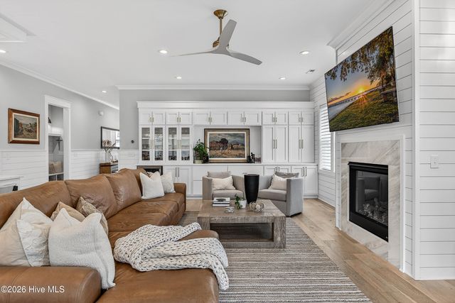 8229 Winding Creek Circle, Wilmington, NC 28411