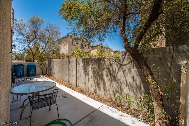 1228 Oak Village Avenue, Las Vegas, NV 89183