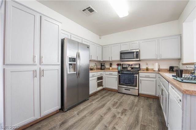 1228 Oak Village Avenue, Las Vegas, NV 89183