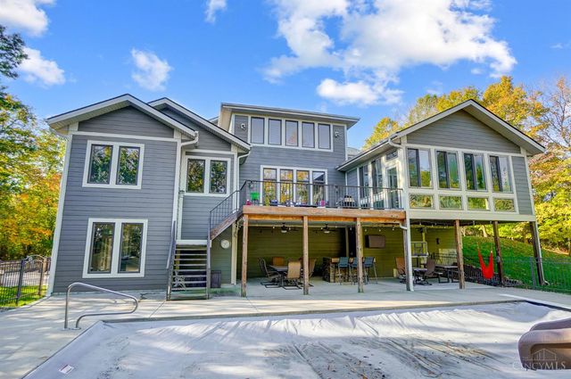 5096 Riverview Dr, South Lebanon, OH 45065