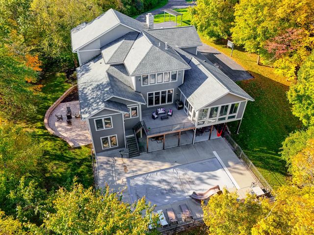 5096 Riverview Dr, South Lebanon, OH 45065