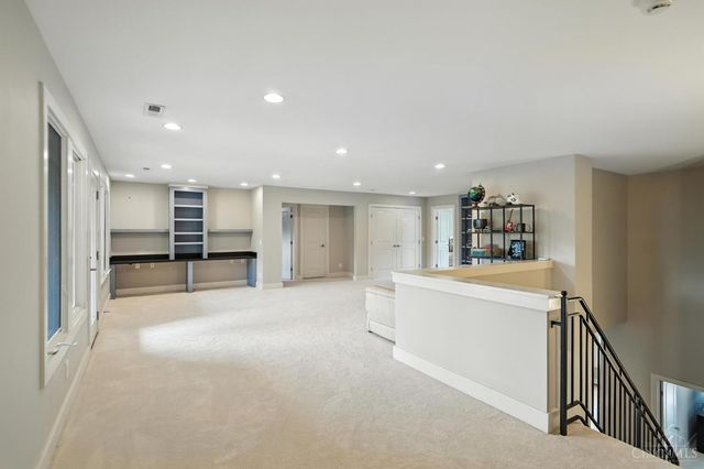 5096 Riverview Dr, South Lebanon, OH 45065