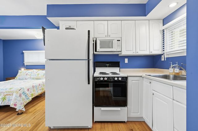 140 Mount Hermon Way, Ocean Grove, NJ 07756