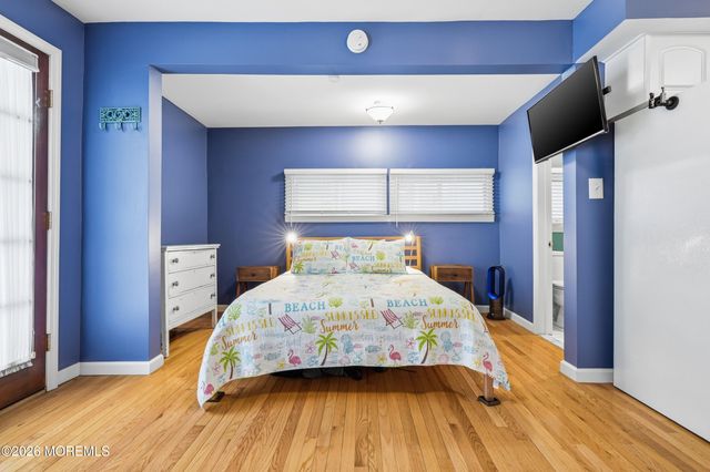 140 Mount Hermon Way, Ocean Grove, NJ 07756