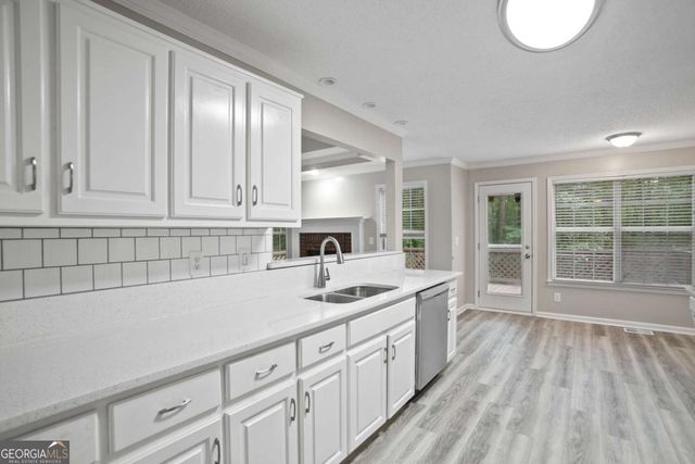 1027 Regency Drive, Acworth, GA 30102