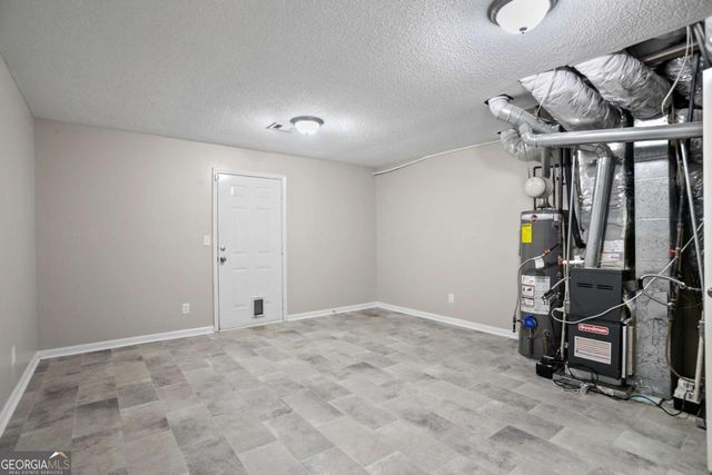 1027 Regency Drive, Acworth, GA 30102