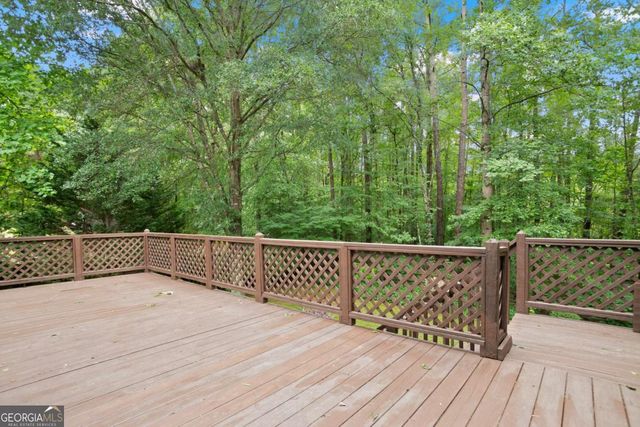 1027 Regency Drive, Acworth, GA 30102