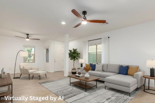 813 W LOVE Road, San Tan Valley, AZ 85143