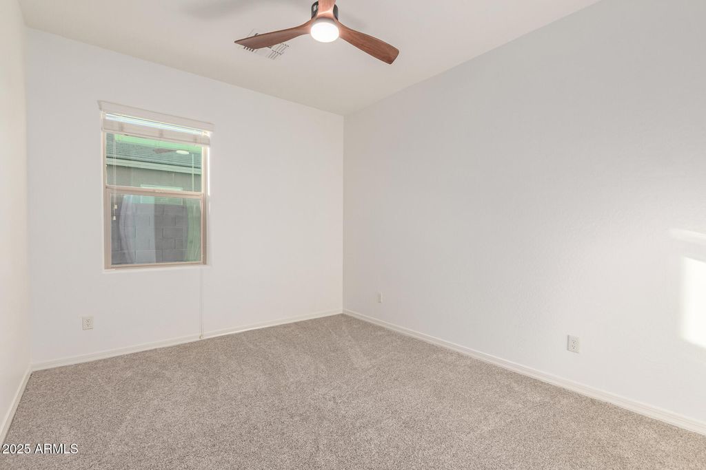 Image 14 of property listing at 813 W LOVE Road, San Tan Valley, AZ 85143