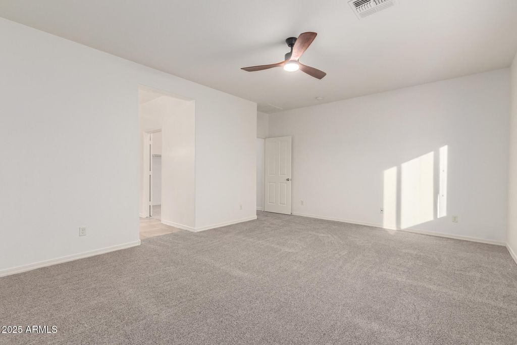 Image 8 of property listing at 813 W LOVE Road, San Tan Valley, AZ 85143