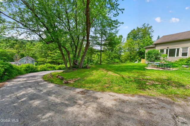 2692 Plank Road, Berlin, NY 12022