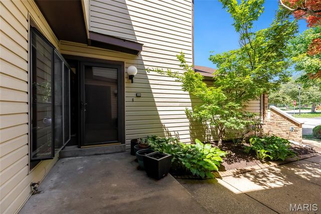 700 Windy Ridge Drive, Ballwin, MO 63021