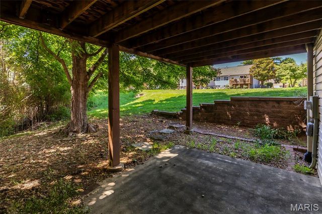 700 Windy Ridge Drive, Ballwin, MO 63021