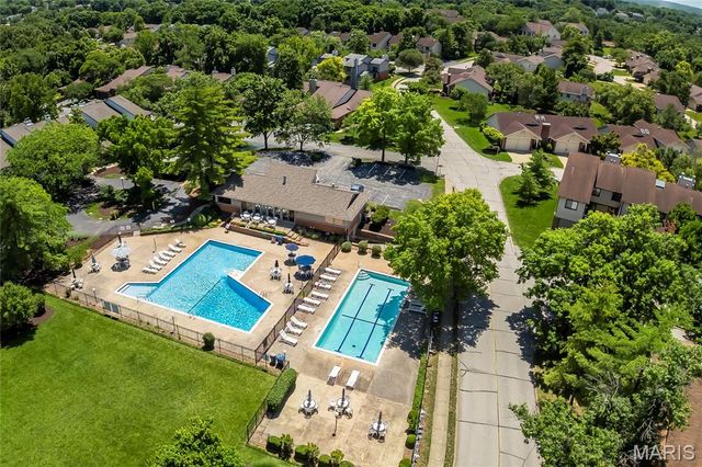 700 Windy Ridge Drive, Ballwin, MO 63021