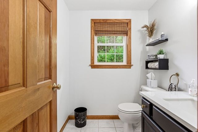 72 Arthur Dr 72, Northbridge, MA 01588