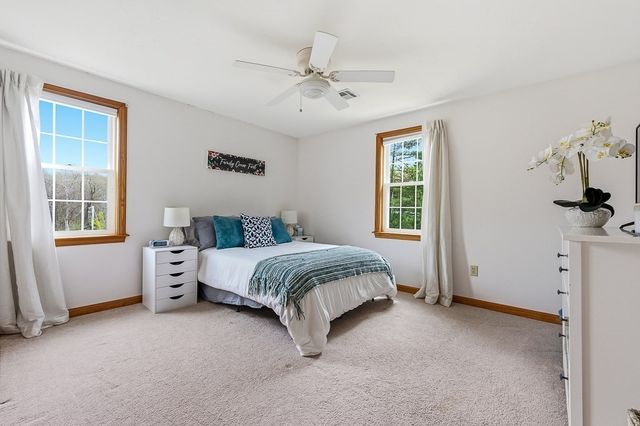 72 Arthur Dr 72, Northbridge, MA 01588