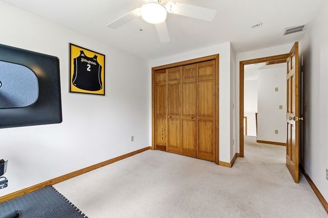 72 Arthur Dr 72, Northbridge, MA 01588