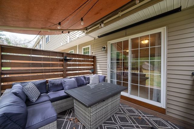 72 Arthur Dr 72, Northbridge, MA 01588