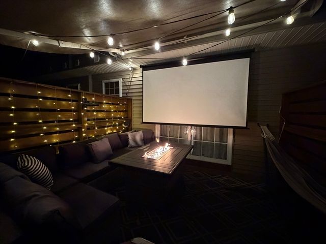 72 Arthur Dr 72, Northbridge, MA 01588