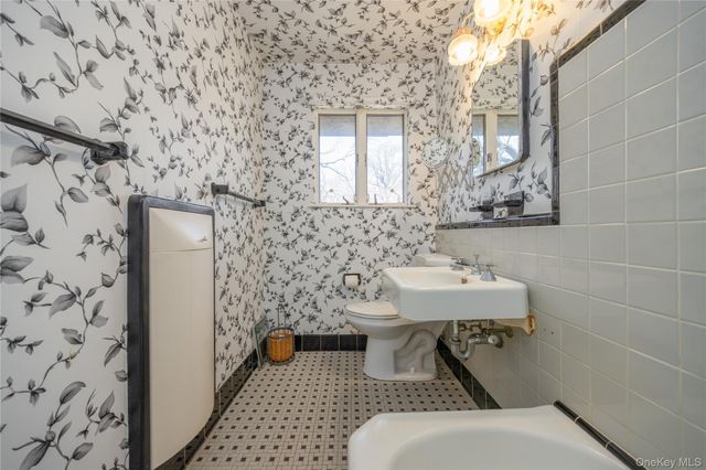 5410 Mosholu Avenue, Bronx, NY 10471