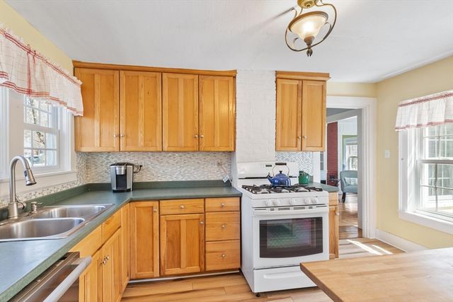 358 Great Road, Stow, MA 01775