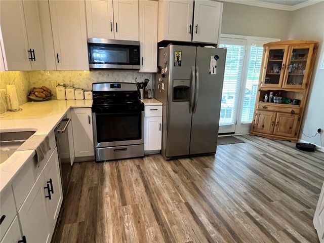 225 Lee Court, Canton, GA 30115