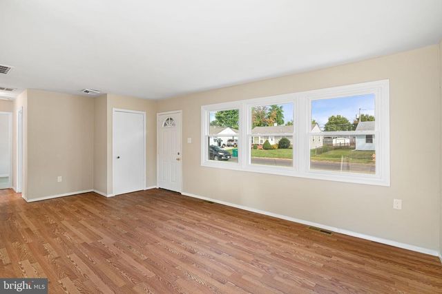 906 STEPHEN AVE, Croydon, PA 19021