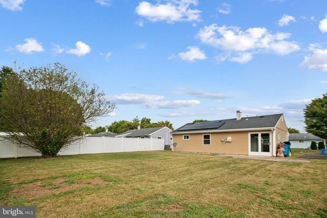 906 STEPHEN AVE, Croydon, PA 19021