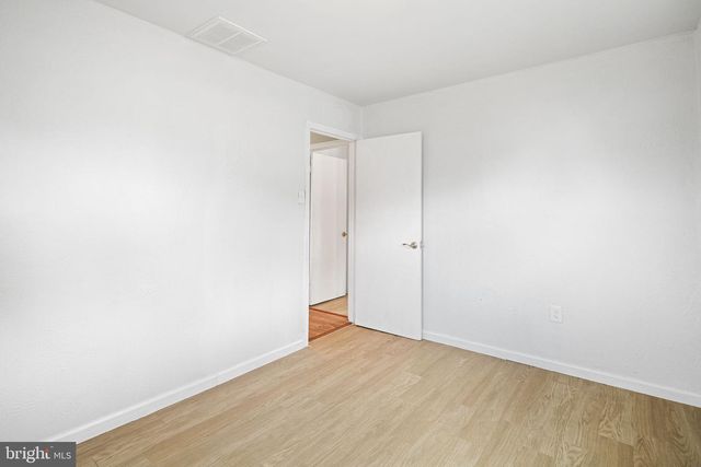 906 STEPHEN AVE, Croydon, PA 19021