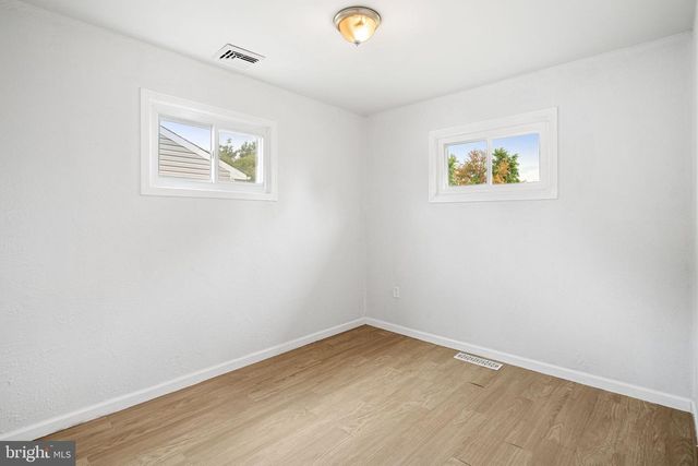 906 STEPHEN AVE, Croydon, PA 19021