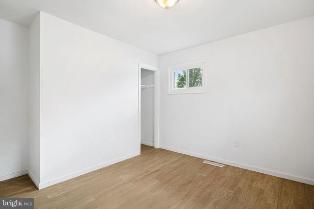 906 STEPHEN AVE, Croydon, PA 19021