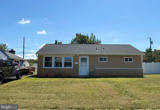 906 STEPHEN AVE, Croydon, PA 19021