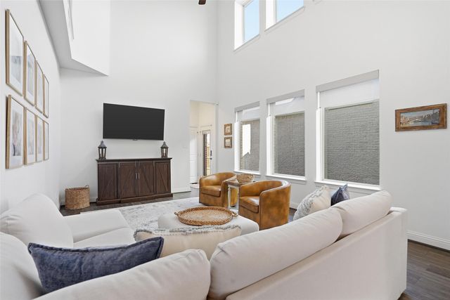 13729 Parkline Way, Fort Worth, TX 76008