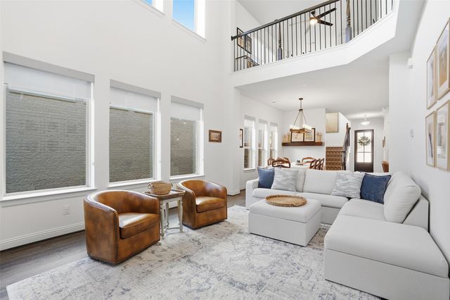 13729 Parkline Way, Fort Worth, TX 76008