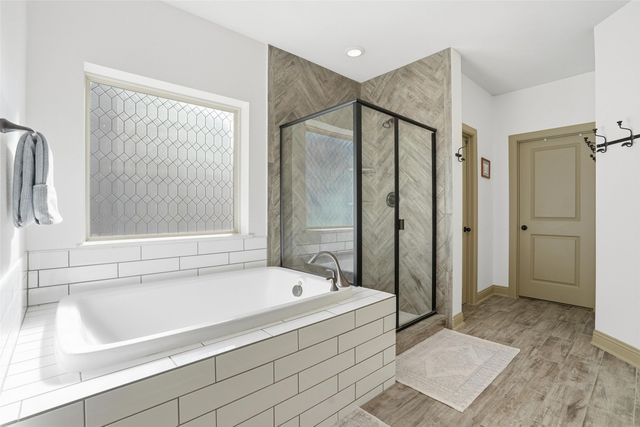 13729 Parkline Way, Fort Worth, TX 76008