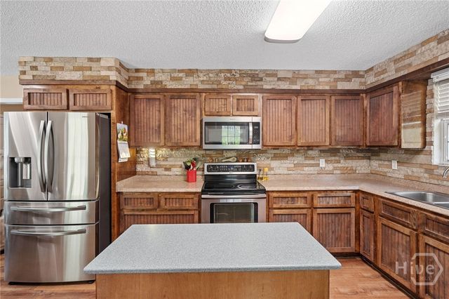 325 Groveland Nevils Road, Pembroke, GA 31321
